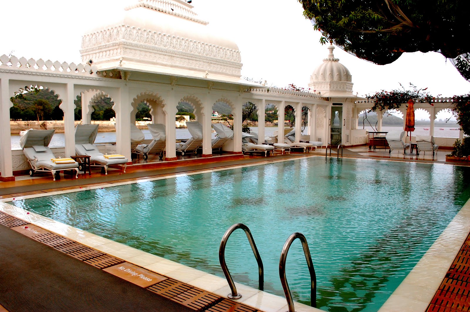 Lake Palace Udaipur: A Luxurious Heritage Hotel in the Heart of Udaipur