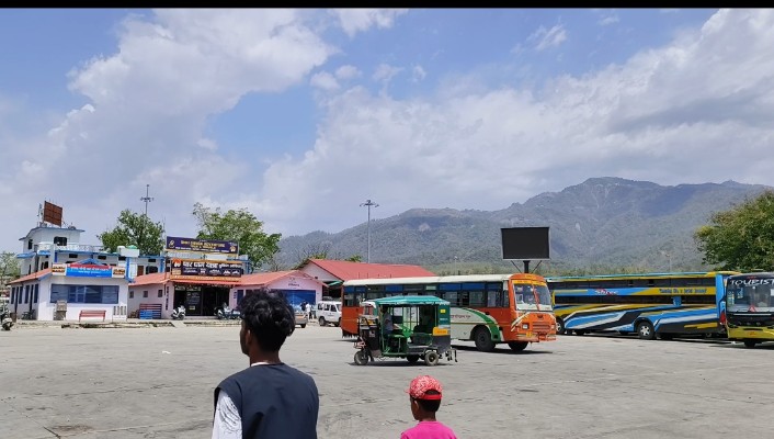 Bus Stop from Haridwar and Dehradun to Rishikesh: Convenient and Affordable Travel Option