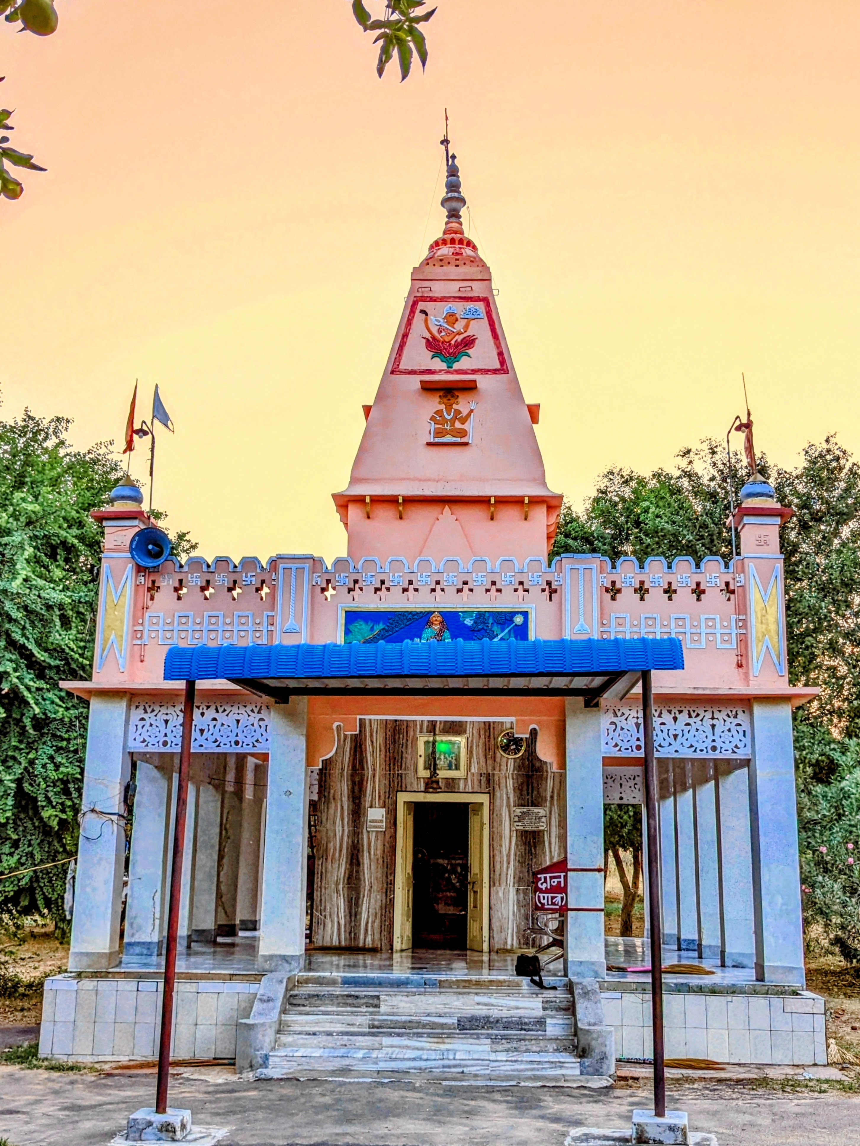 Discover the Serenity of Maha Sakti Pith and Pitar Ji Maharaj in Sirsala, Rajasthan