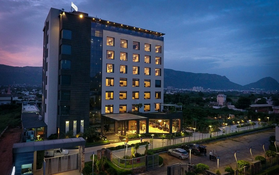 Grand Xenia Hotel Review: Unveiling the True Guest Experience