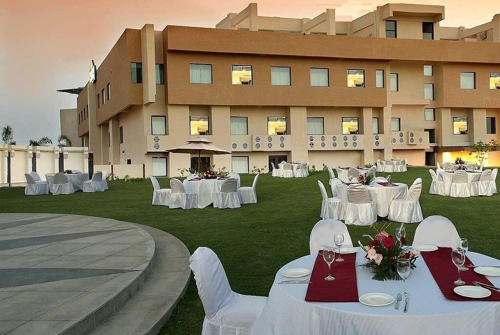 Experience Tranquil Luxury: Ramada Hotel Ajmer, Vegetarian Haven on NH-8