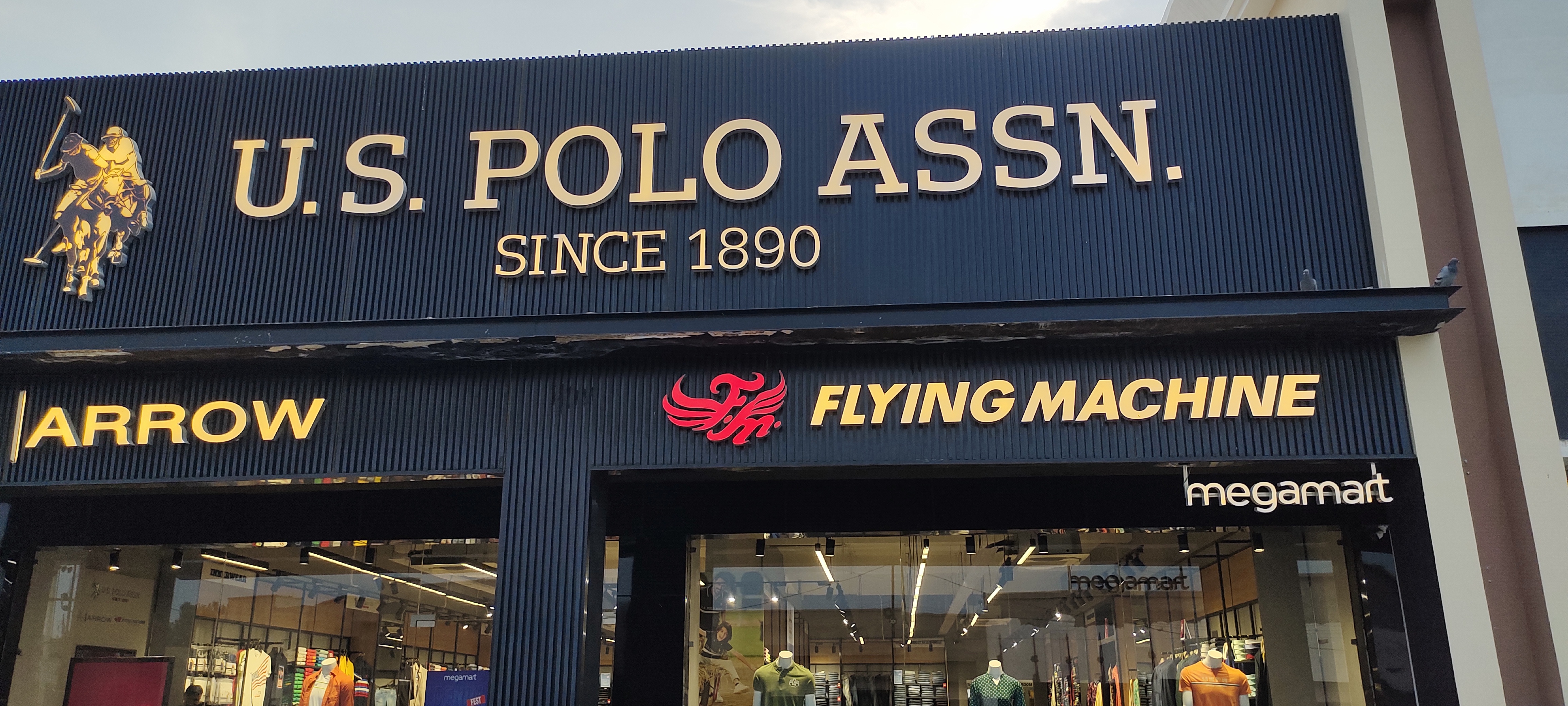 U.S. Polo Assn. Store Review: Premium Fashion Experience at Ridhi Sidhi Mall
