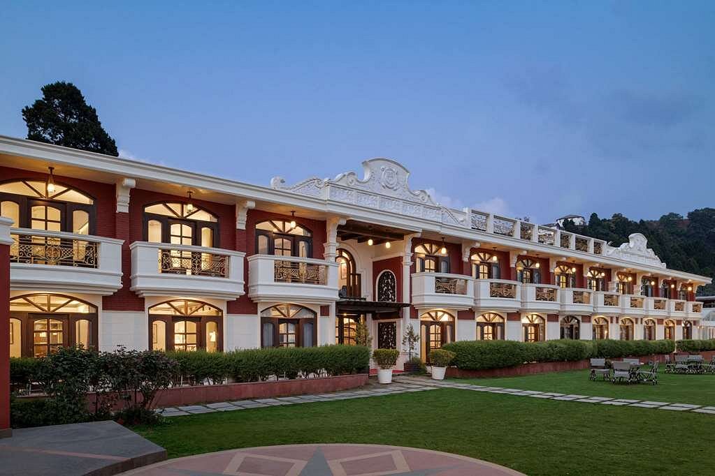 Ramada by Wyndham Mussoorie Mall Road: Your Ultimate Hillside Retreat